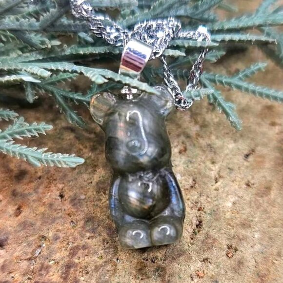 Nature Labradorite Carved Flashy Standing Bear Pendant Necklace - Picture 1 of 10